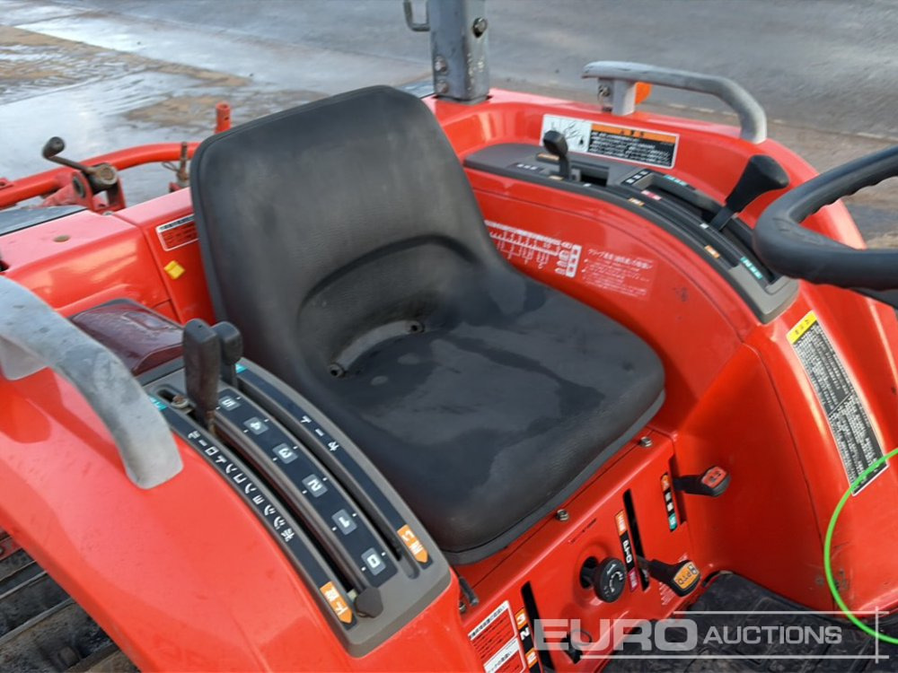 Traktor kompak Kubota GT21: gambar 27 Traktor kompak Kubota GT21: gambar 27