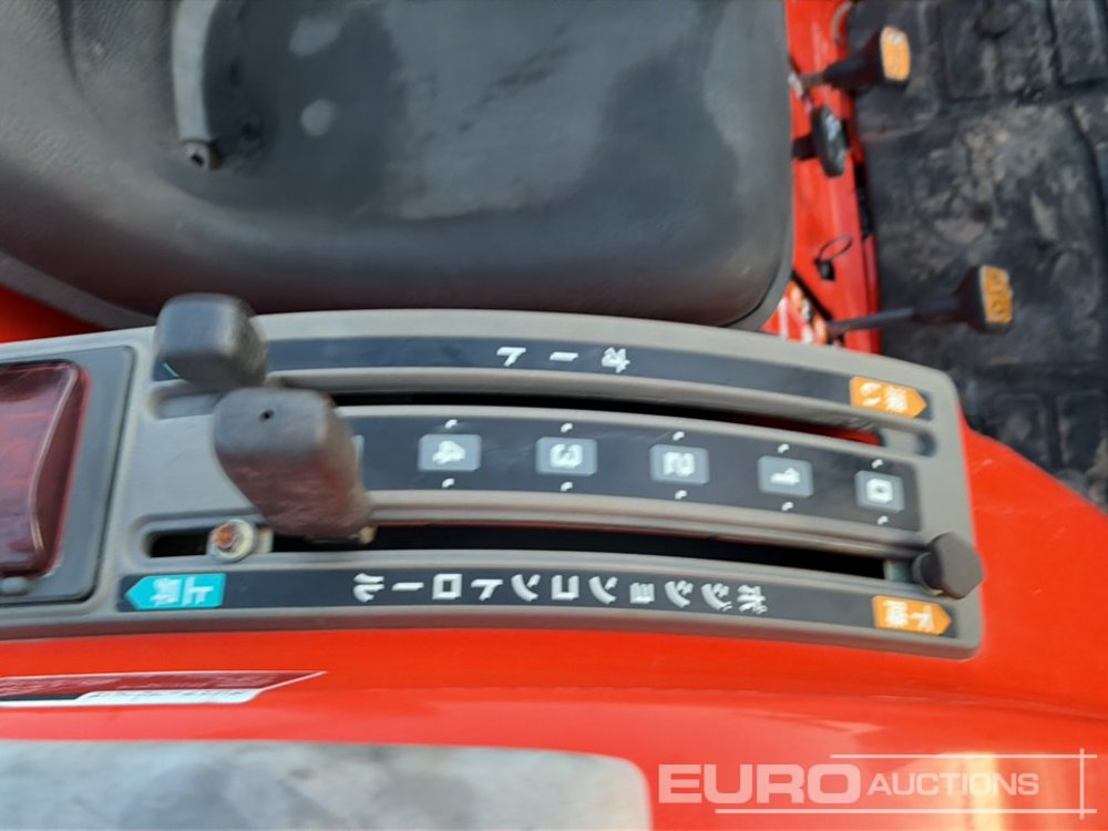 Traktor kompak Kubota GT21: gambar 28 Traktor kompak Kubota GT21: gambar 28