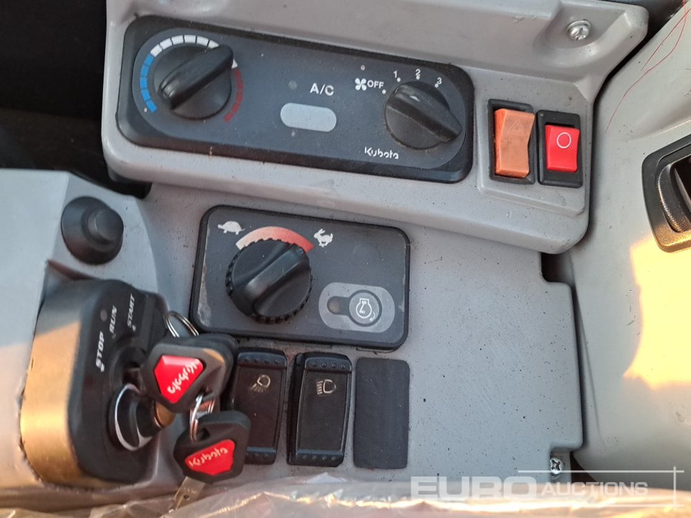 Ekskavator mini Kubota KX163-5: gambar 38