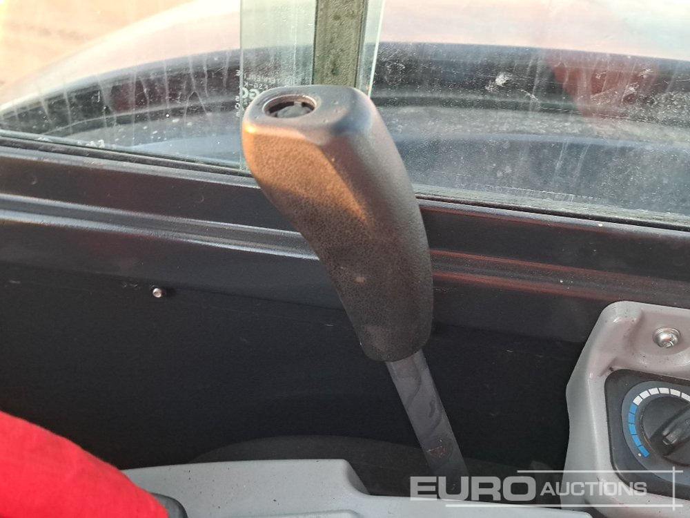 Ekskavator mini Kubota KX163-5: gambar 36