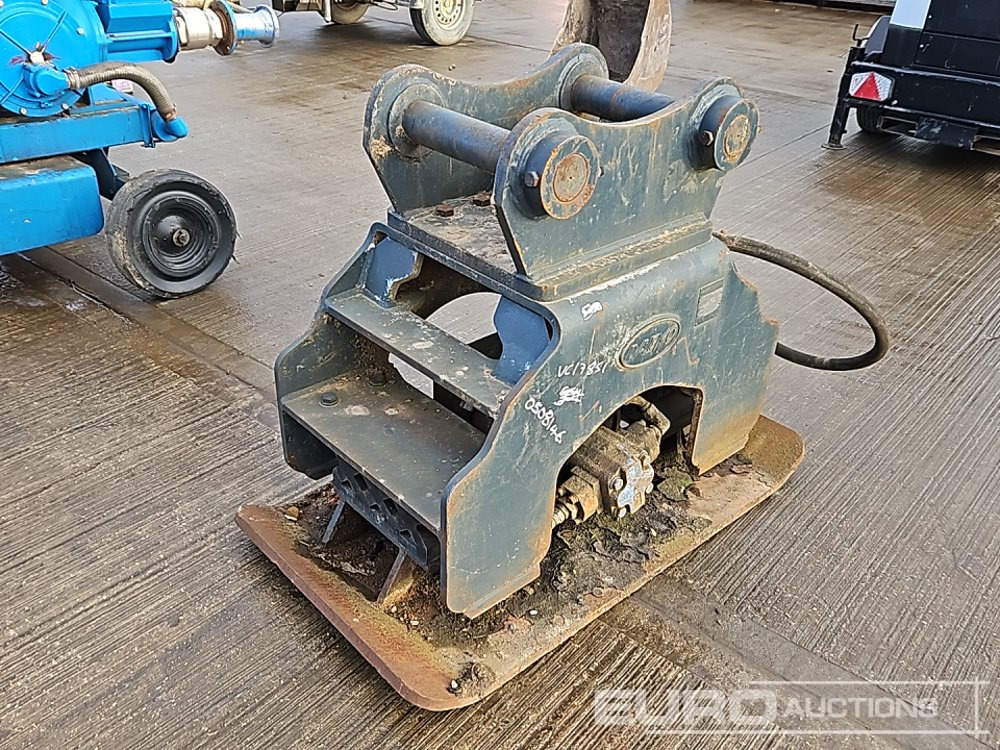 2014 Daemo Hydraulic Compaction Plate 80mm Pin to suit 20 Ton Excavator - Lampiran untuk Ekskavator: gambar 1 2014 Daemo Hydraulic Compaction Plate 80mm Pin to suit 20 Ton Excavator - Lampiran untuk Ekskavator: gambar 1
