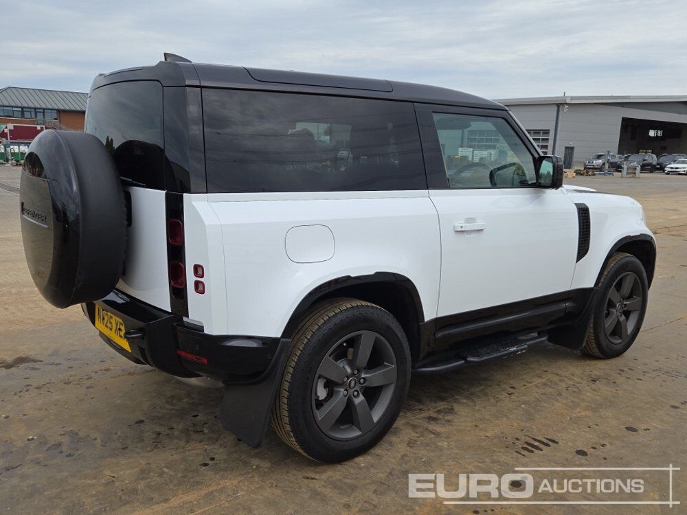 Land Rover Defender 90 - Mobil SUV: gambar 5 Land Rover Defender 90 - Mobil SUV: gambar 5