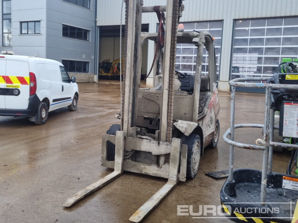 Linde Diesel Forklift, 2 Stage Mast, Forks (NON RUNNER) - Forklift diesel: gambar 1 Linde Diesel Forklift, 2 Stage Mast, Forks (NON RUNNER) - Forklift diesel: gambar 1