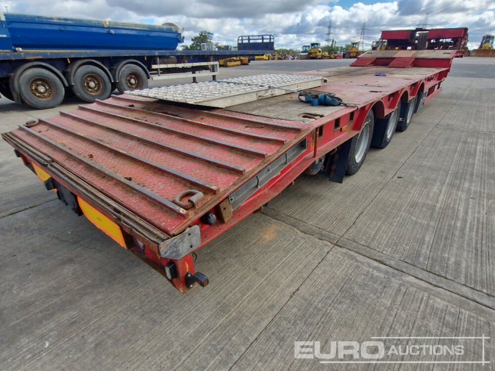 M&G Trailers Ltd, Step Frame Low Loader Tri Axle Rear Steering, 3m Extendable C/w Out Riggers & Alloy Ramps - Trailer low bed: gambar 5 M&G Trailers Ltd, Step Frame Low Loader Tri Axle Rear Steering, 3m Extendable C/w Out Riggers & Alloy Ramps - Trailer low bed: gambar 5