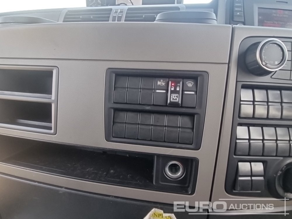 Truk sasis MAN TGL12.220: gambar 27
