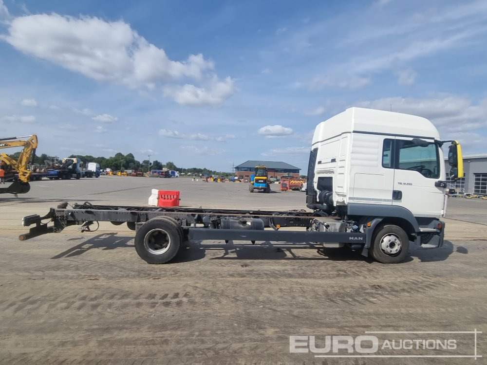 Truk sasis MAN TGL12.220: gambar 6