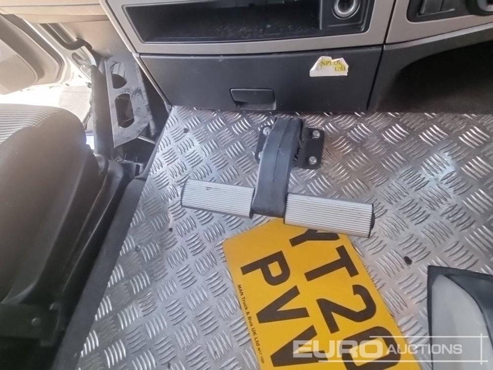 Truk sasis MAN TGL12.220: gambar 34