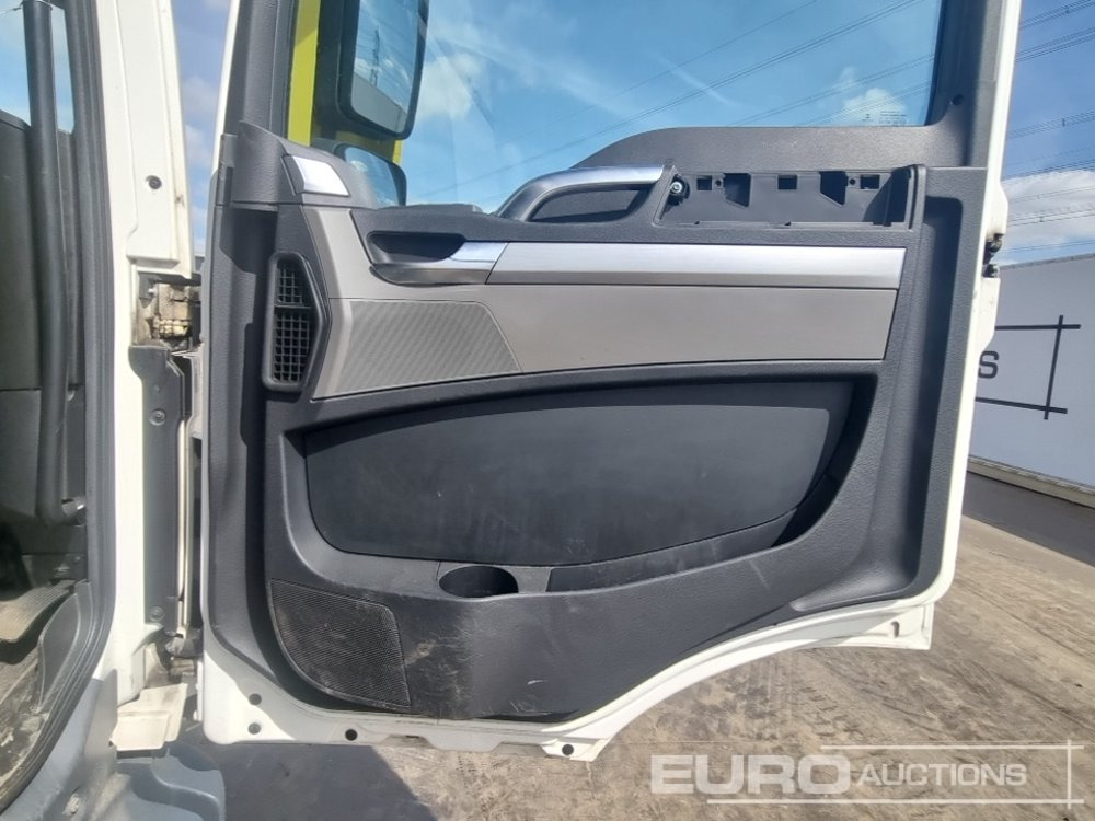 Truk sasis MAN TGL12.220: gambar 20