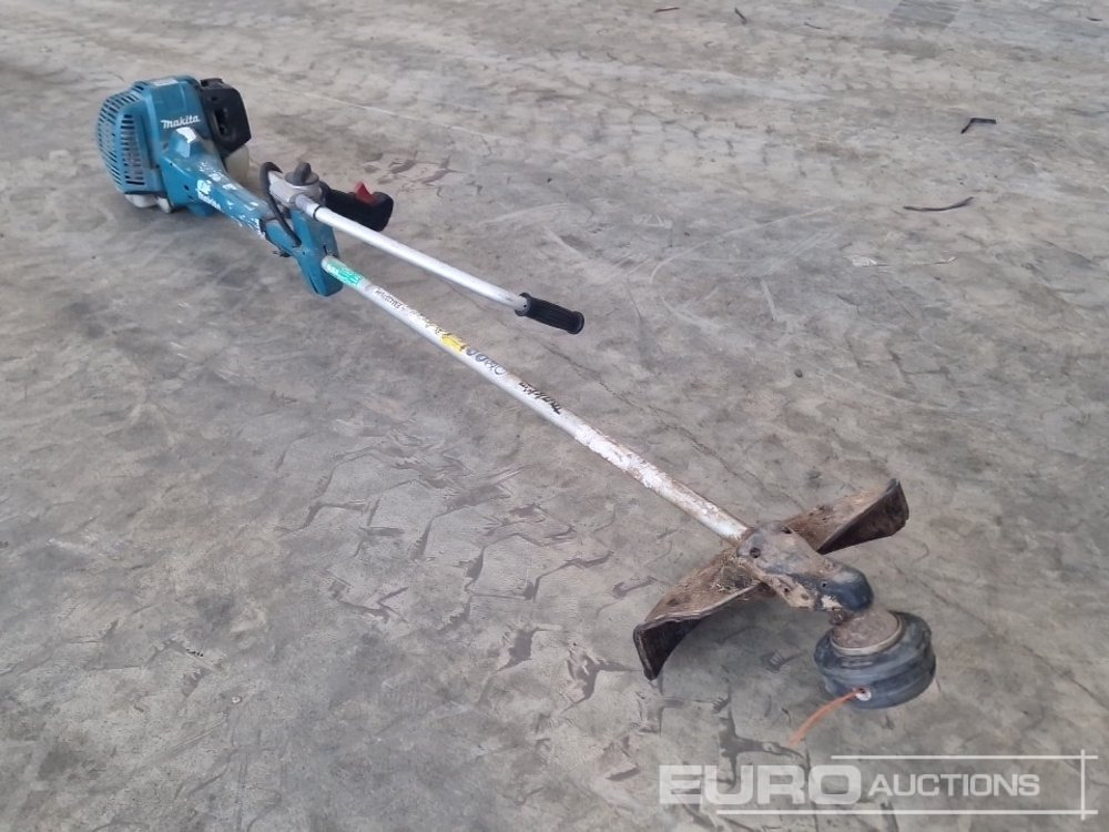 Makita Petrol Strimmer - Peralatan bengkel: gambar 4 Makita Petrol Strimmer - Peralatan bengkel: gambar 4