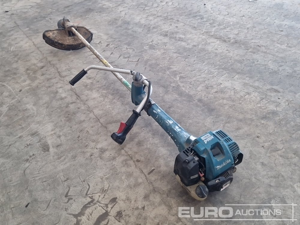 Makita Petrol Strimmer - Peralatan bengkel: gambar 2 Makita Petrol Strimmer - Peralatan bengkel: gambar 2