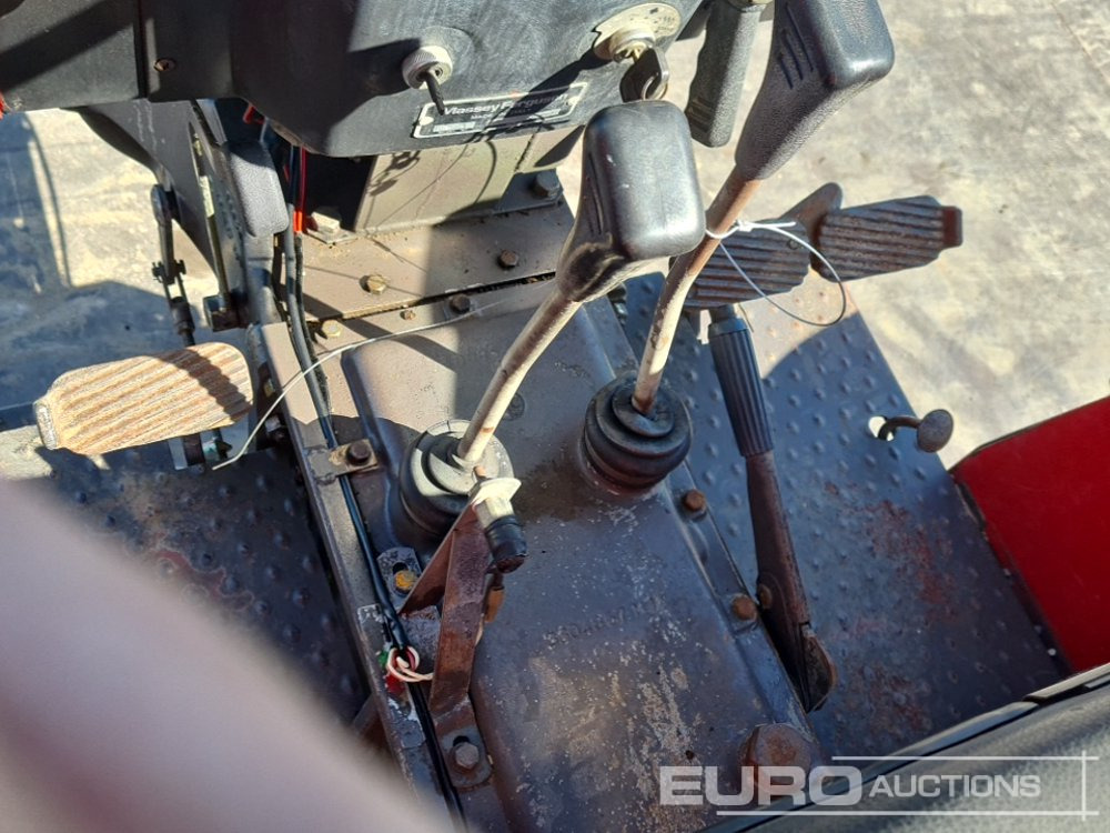 Traktor Massey Ferguson MF254: gambar 25