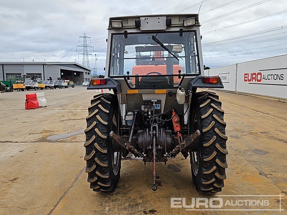 Massey Ferguson MF362 - Traktor: gambar 4 Massey Ferguson MF362 - Traktor: gambar 4