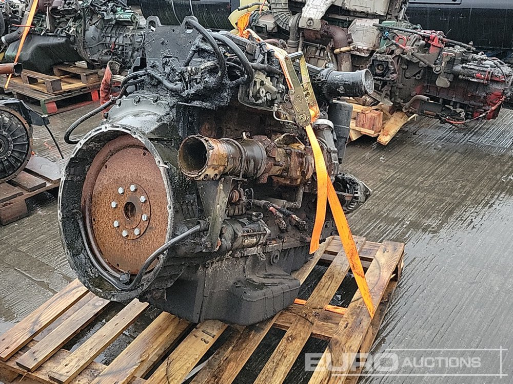 Mercedes 6 Cylinder Engine - Mesin: gambar 5 Mercedes 6 Cylinder Engine - Mesin: gambar 5