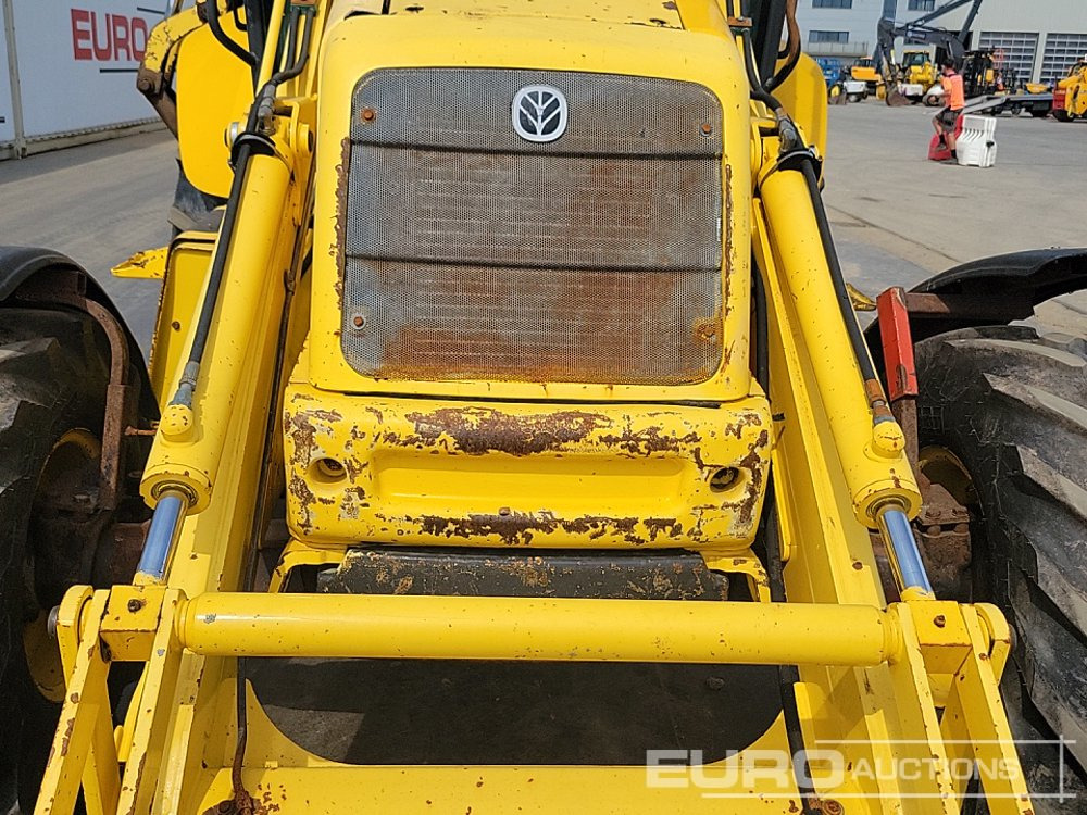 Backhoe loader New Holland LB110B-4PT: gambar 17