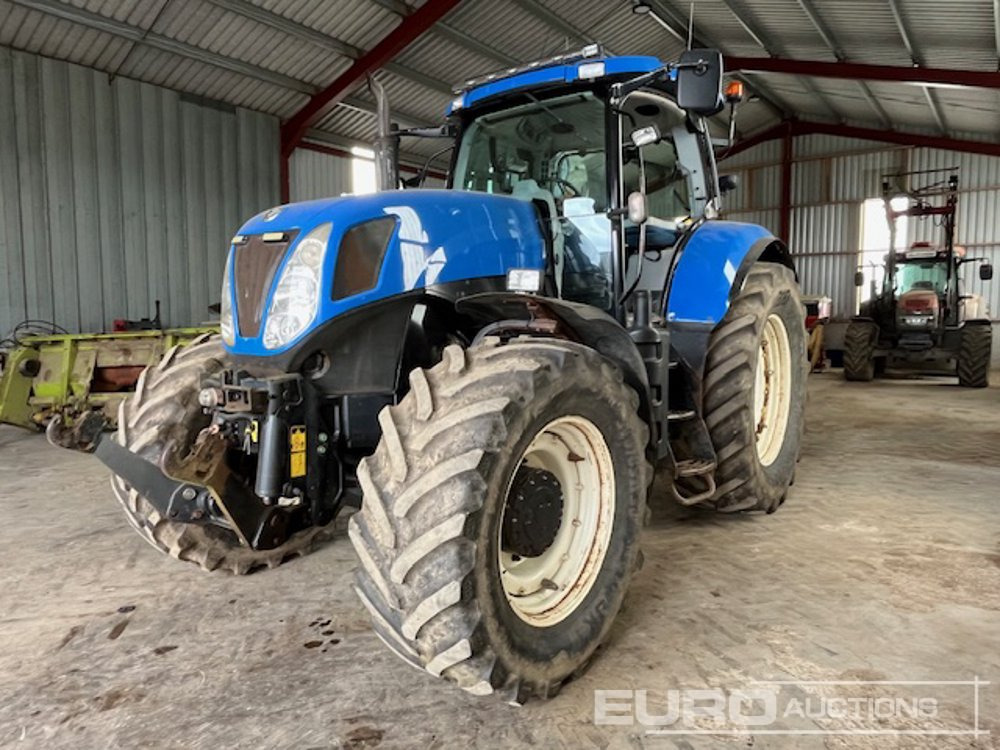 New Holland T7030 - Traktor: gambar 1 New Holland T7030 - Traktor: gambar 1