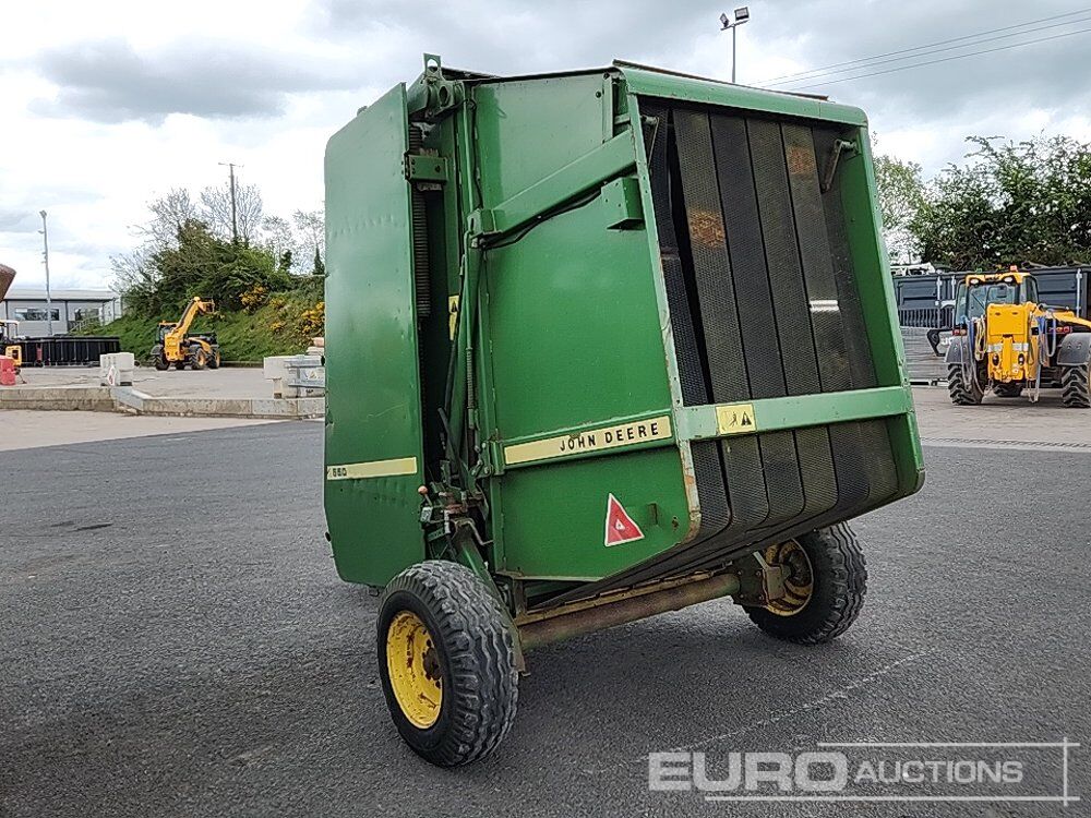 John Deere Single Axle Round Baler - Peralatan pertanian: gambar 2 John Deere Single Axle Round Baler - Peralatan pertanian: gambar 2