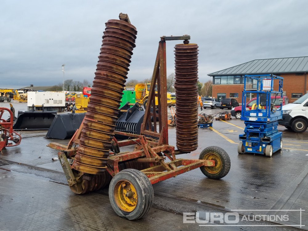 Vaderstad Single Axle Draw Bar Hydraulic Folding Ring Roller - Peralatan pertanian: gambar 3 Vaderstad Single Axle Draw Bar Hydraulic Folding Ring Roller - Peralatan pertanian: gambar 3