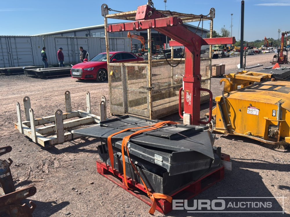 Pallet Forks to suit Crane, Plastic Vandal Guards - Peralatan untuk menangani material: gambar 1 Pallet Forks to suit Crane, Plastic Vandal Guards - Peralatan untuk menangani material: gambar 1