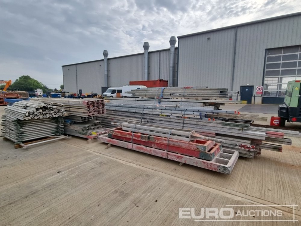 Peri Trio 3.3m x 0.9m Panel, 2.7m x 0.7m Panel, 1.2m x 0.7m Panel, 1.2m x 0.6m Panel, Bundle of 225mm Twin Web Beams (2 of), Bundle of 150mm Twin Web Beams (4 of), Adjustable Acrow Prop (5 of) - Membangun inventaris: gambar 1 Peri Trio 3.3m x 0.9m Panel, 2.7m x 0.7m Panel, 1.2m x 0.7m Panel, 1.2m x 0.6m Panel, Bundle of 225mm Twin Web Beams (2 of), Bundle of 150mm Twin Web Beams (4 of), Adjustable Acrow Prop (5 of) - Membangun inventaris: gambar 1