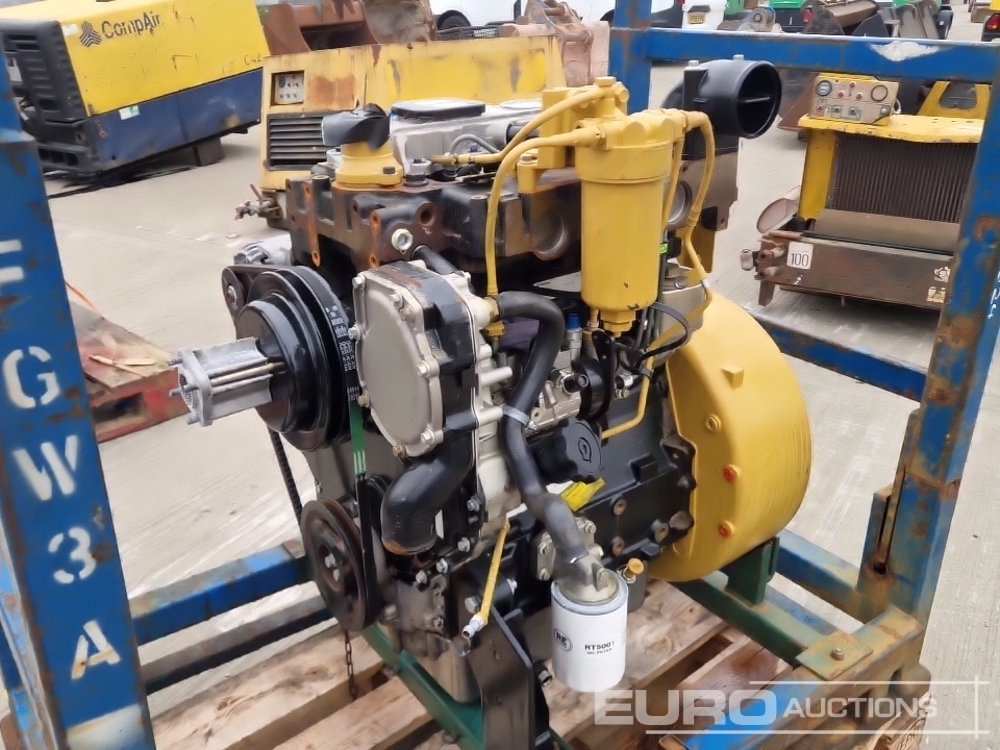 Perkins 3 Cylinder Engine - Mesin: gambar 1 Perkins 3 Cylinder Engine - Mesin: gambar 1