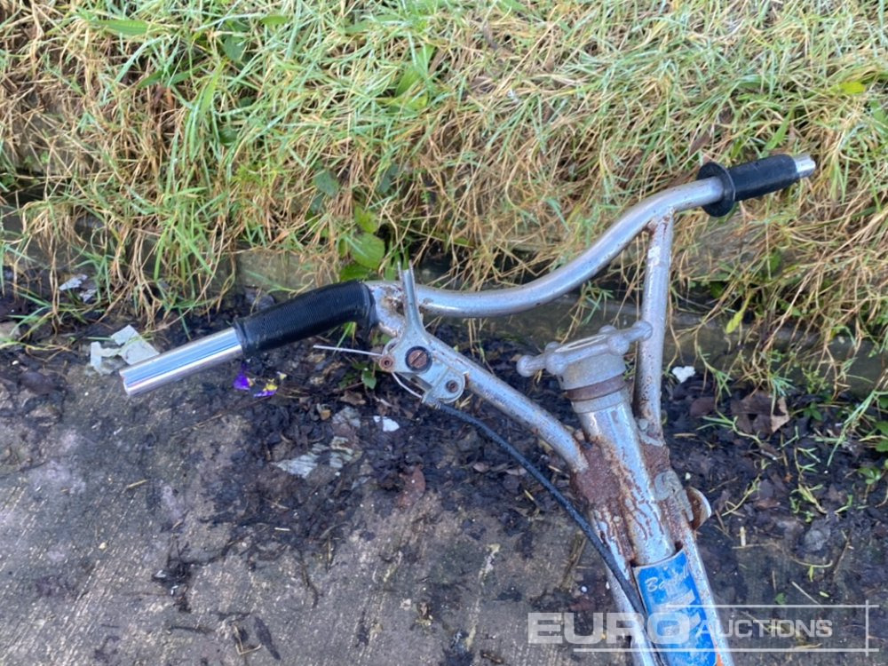 Mesin aspal Petrol Powerfloat, Honda Engine: gambar 6