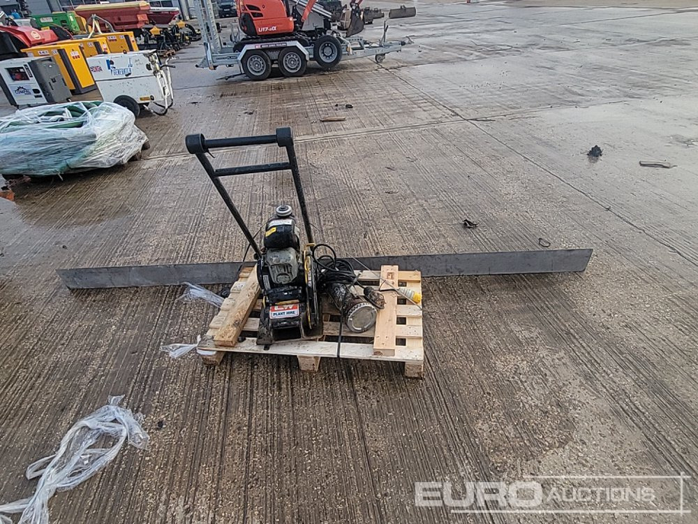 Red Band Concrete Screed, 110 Volt Submersible Water Pump, Bomag BVP 10/30 Petrol Compaction Plate - Mesin aspal: gambar 3 Red Band Concrete Screed, 110 Volt Submersible Water Pump, Bomag BVP 10/30 Petrol Compaction Plate - Mesin aspal: gambar 3