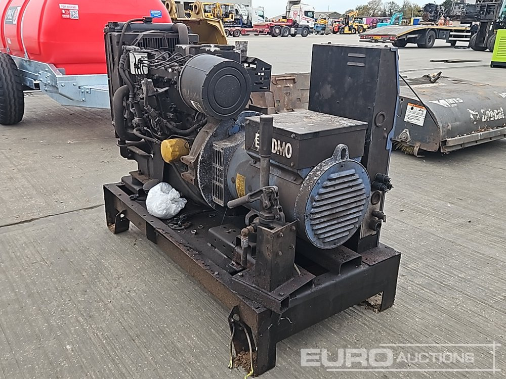 SDMO Generator, 4 Cylinder Engine - Genset: gambar 5 SDMO Generator, 4 Cylinder Engine - Genset: gambar 5