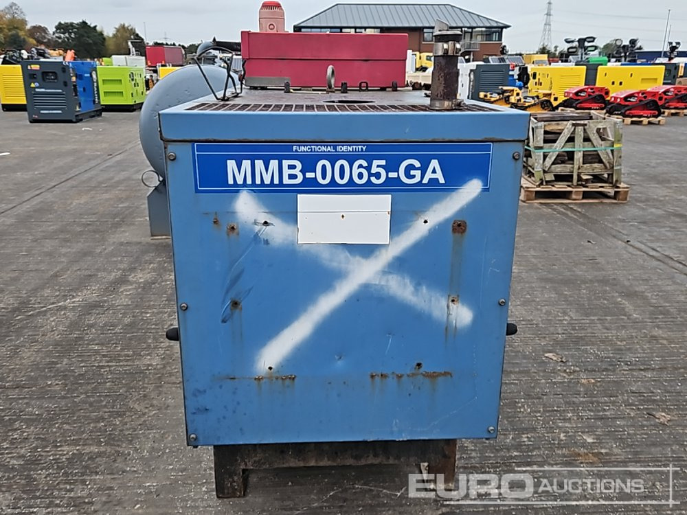 SDMO Generator, 4 Cylinder Engine - Genset: gambar 2 SDMO Generator, 4 Cylinder Engine - Genset: gambar 2