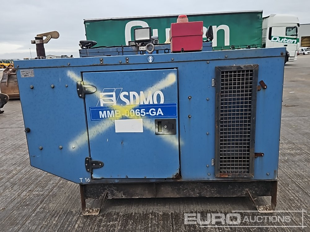 SDMO Generator, 4 Cylinder Engine - Genset: gambar 4 SDMO Generator, 4 Cylinder Engine - Genset: gambar 4