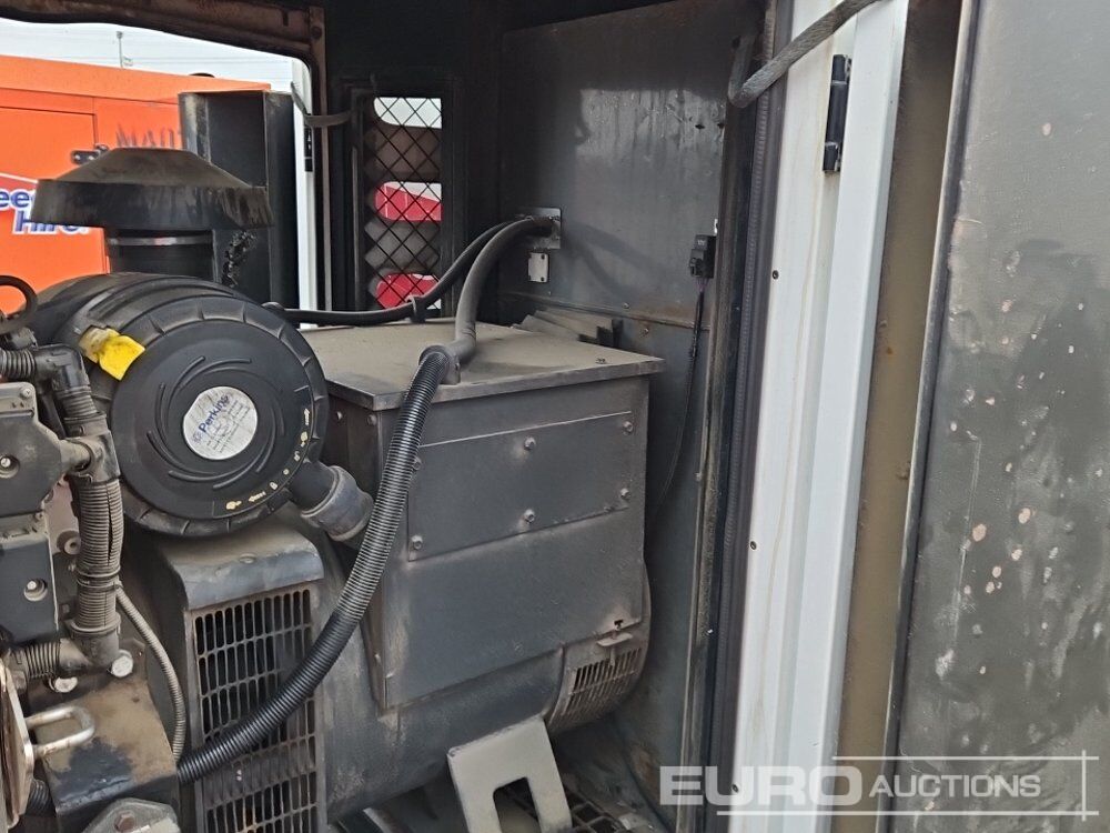 Genset SDMO R110: gambar 25 Genset SDMO R110: gambar 25