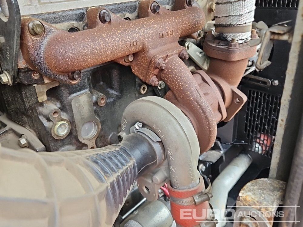 Genset SDMO R110: gambar 12 Genset SDMO R110: gambar 12