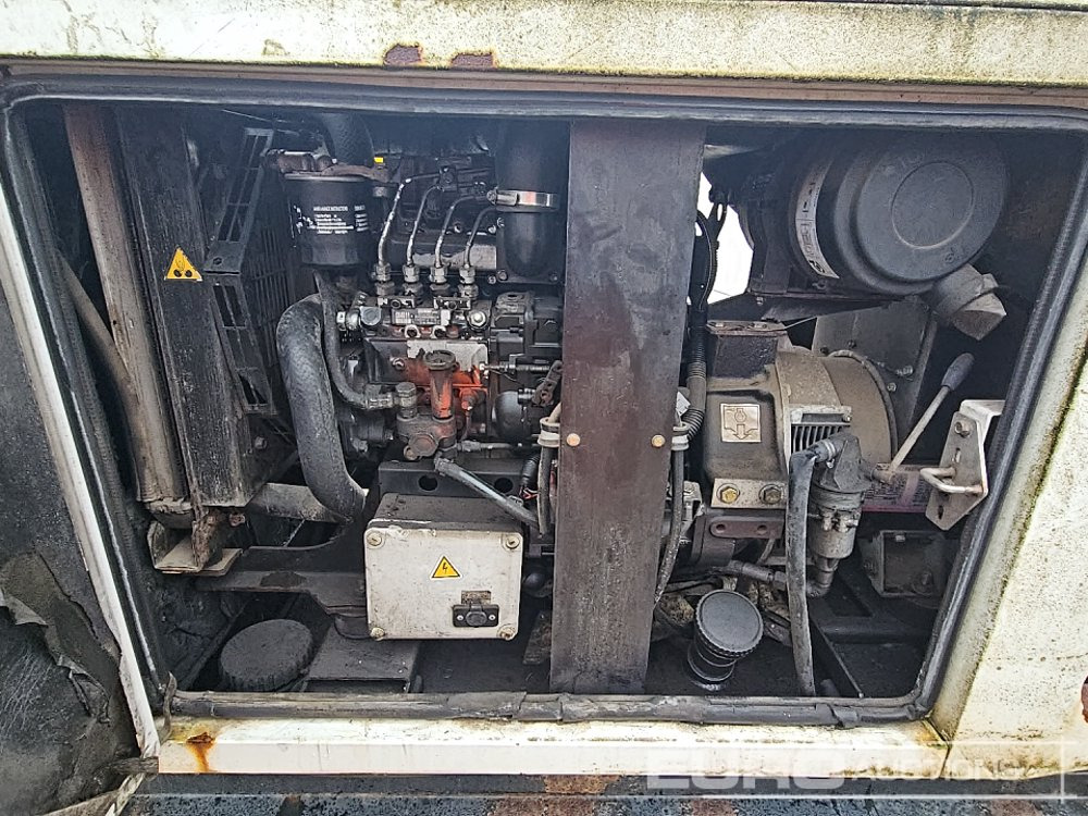 Genset SDMO R22: gambar 13