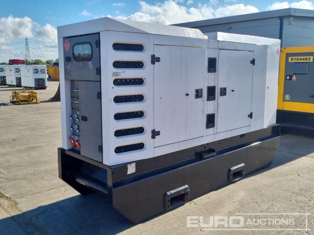 SDMO R220 - Genset: gambar 1 SDMO R220 - Genset: gambar 1