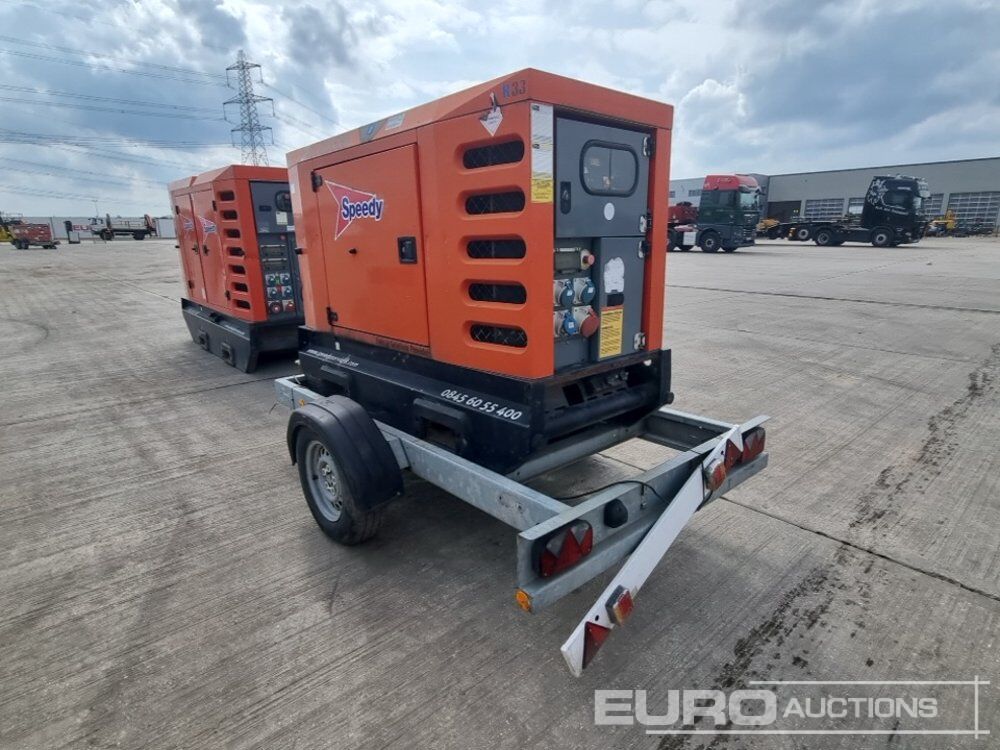 SDMO R33 - Genset: gambar 3 SDMO R33 - Genset: gambar 3