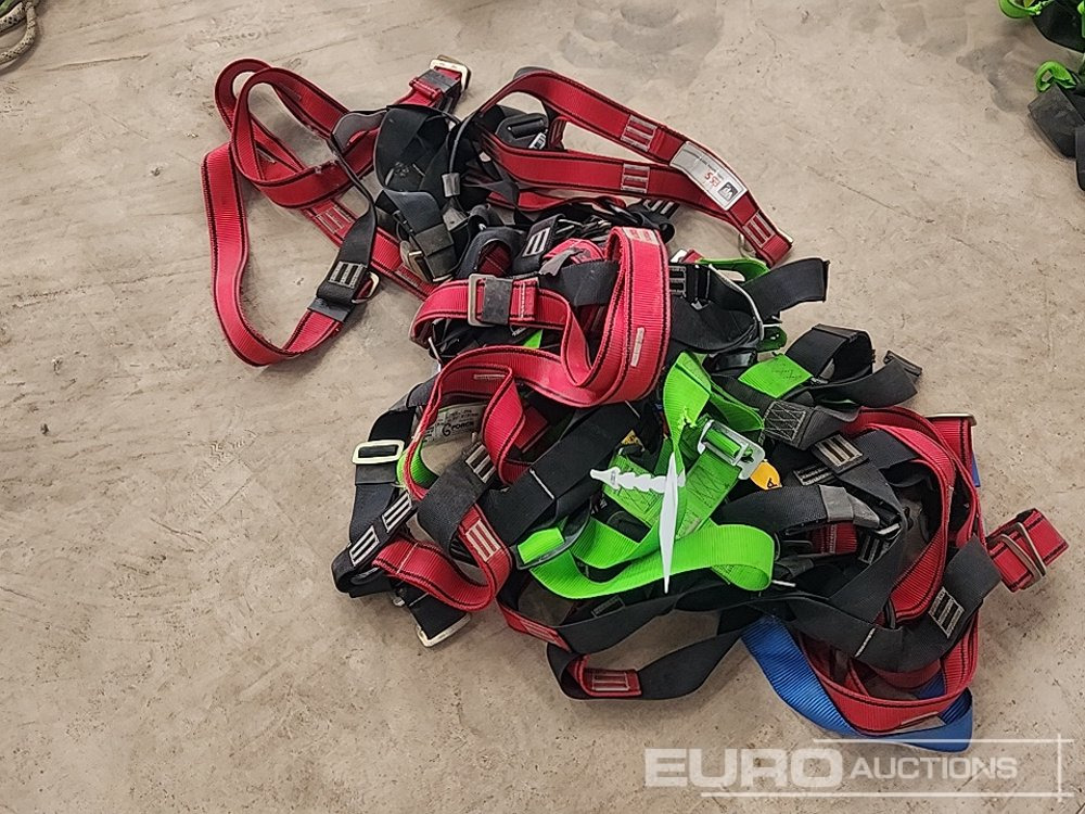 Safety Harness (5 of) - Membangun inventaris: gambar 3 Safety Harness (5 of) - Membangun inventaris: gambar 3