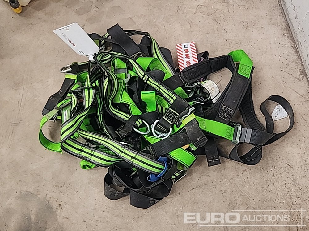 Safety Harness (5 of) - Membangun inventaris: gambar 2 Safety Harness (5 of) - Membangun inventaris: gambar 2