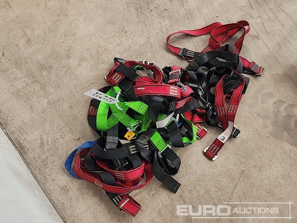 Safety Harness (5 of) - Membangun inventaris: gambar 5 Safety Harness (5 of) - Membangun inventaris: gambar 5
