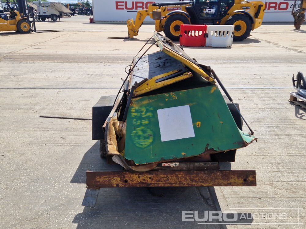 Single Axle Compressor (Damaged, Parts Missing) - Kompresor udara: gambar 4 Single Axle Compressor (Damaged, Parts Missing) - Kompresor udara: gambar 4