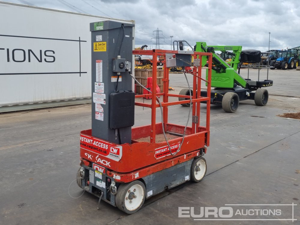 SkyJack SJ16
SJ16 - Platform pengangkat: gambar 1 SkyJack SJ16
SJ16 - Platform pengangkat: gambar 1