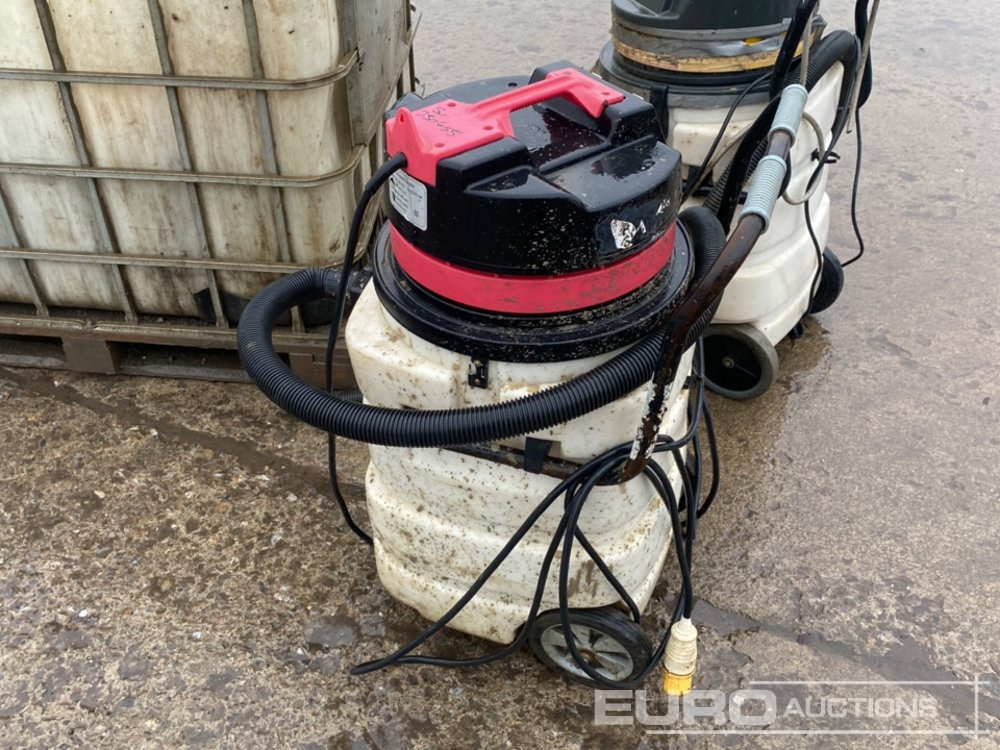Stillage of Water Pumps, Belle Compaction Plate, Honda Engine, 1" Air Guns, Industrial Vacuums - Membangun inventaris: gambar 5 Stillage of Water Pumps, Belle Compaction Plate, Honda Engine, 1" Air Guns, Industrial Vacuums - Membangun inventaris: gambar 5