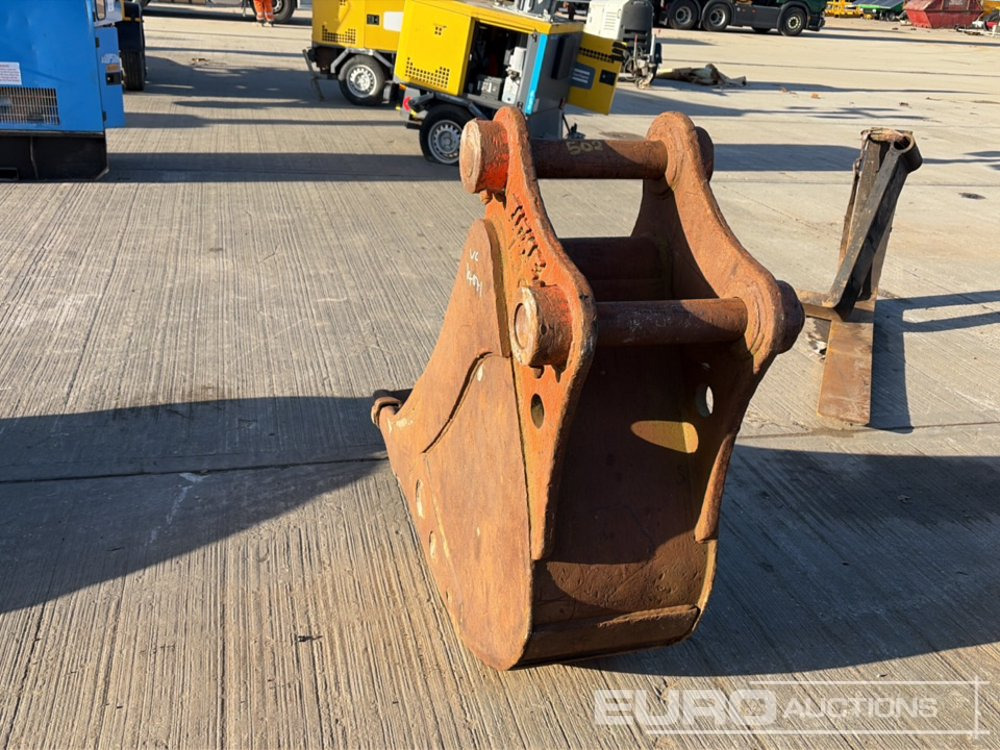 Strickland 20" Digging Bucket 80mm Pin to suit 20 Ton Excavator - Ember: gambar 4 Strickland 20" Digging Bucket 80mm Pin to suit 20 Ton Excavator - Ember: gambar 4