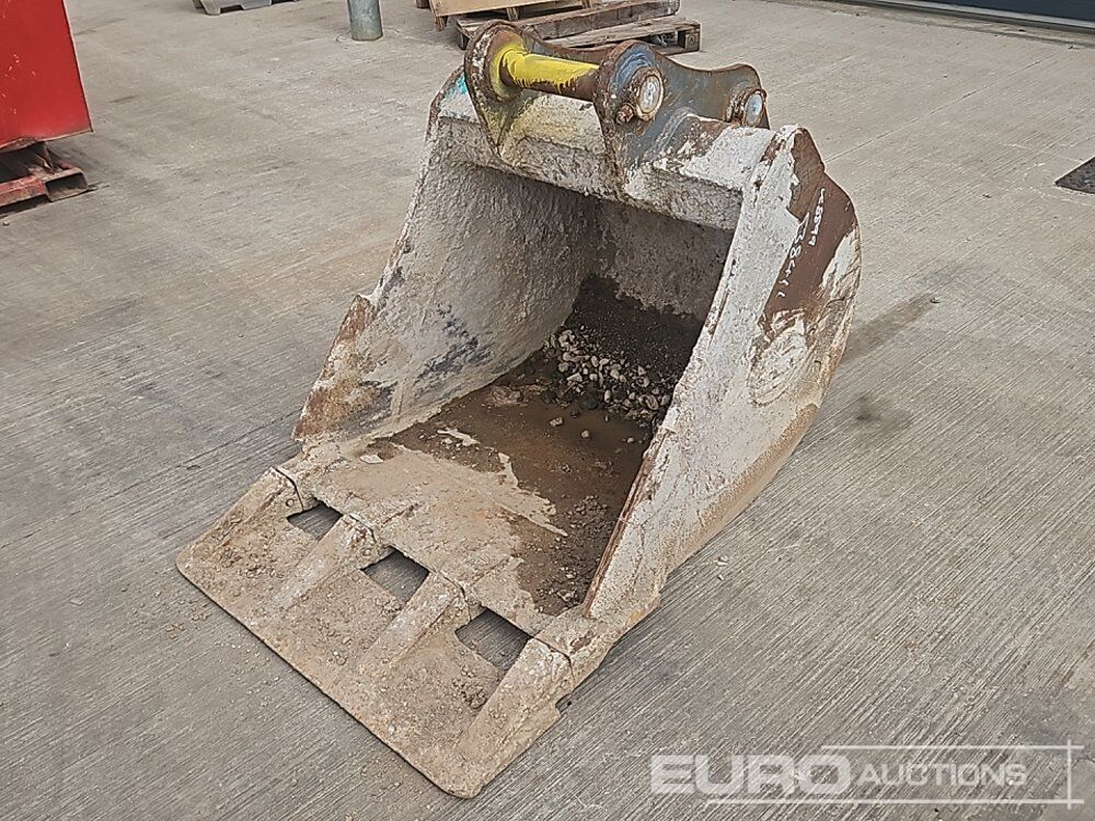 Strickland 36" Digging Bucket 65mm Pin to suit 13 Ton Excavator - Ember: gambar 1 Strickland 36" Digging Bucket 65mm Pin to suit 13 Ton Excavator - Ember: gambar 1