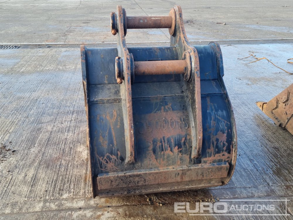 Strickland 38" Digging Bucket 80mm Pin to suit 20 Ton Excavator - Ember: gambar 4 Strickland 38" Digging Bucket 80mm Pin to suit 20 Ton Excavator - Ember: gambar 4