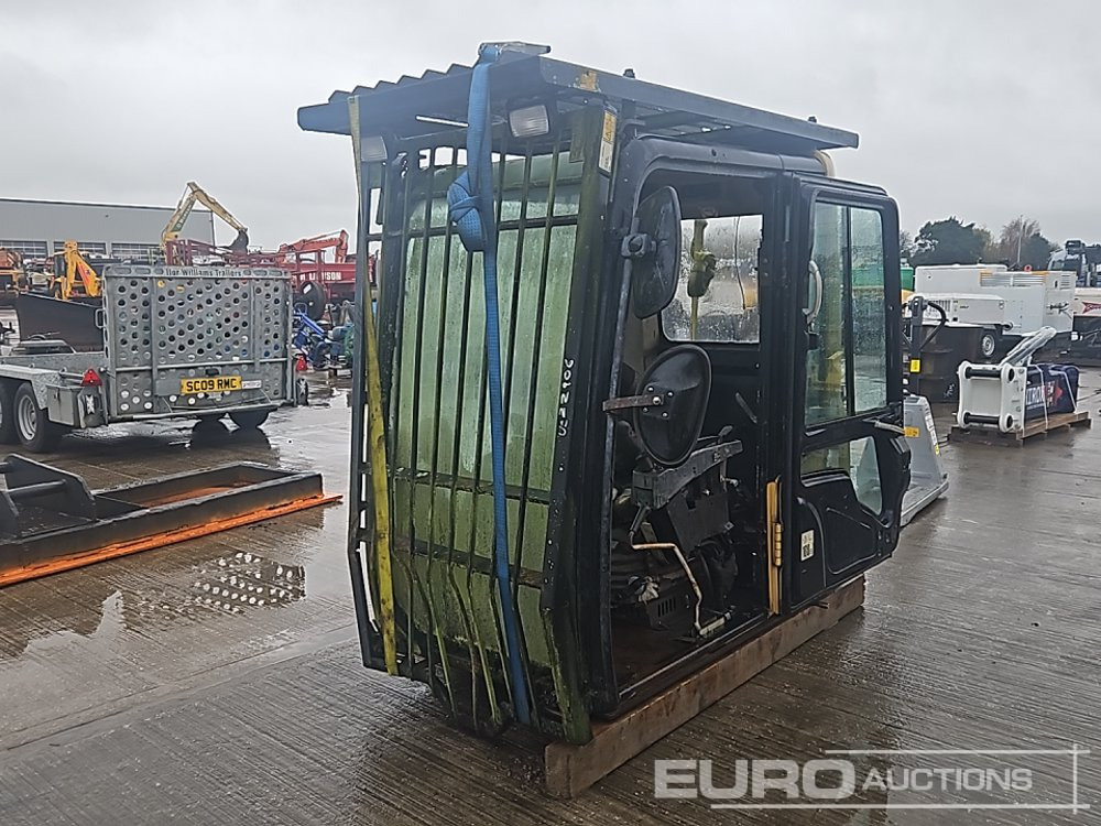 CAT Operator Cab to suit Excavator - Suku cadang: gambar 1 CAT Operator Cab to suit Excavator - Suku cadang: gambar 1