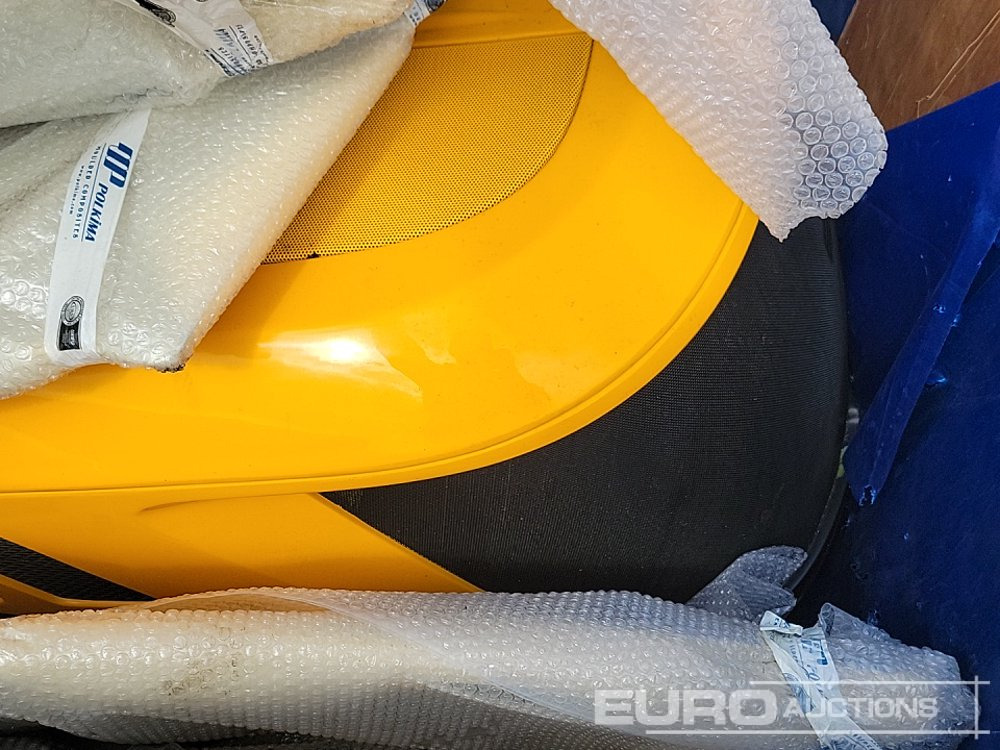Unused JCB Engine Bonet & Panels to suit Tractor - Suku cadang: gambar 5 Unused JCB Engine Bonet & Panels to suit Tractor - Suku cadang: gambar 5