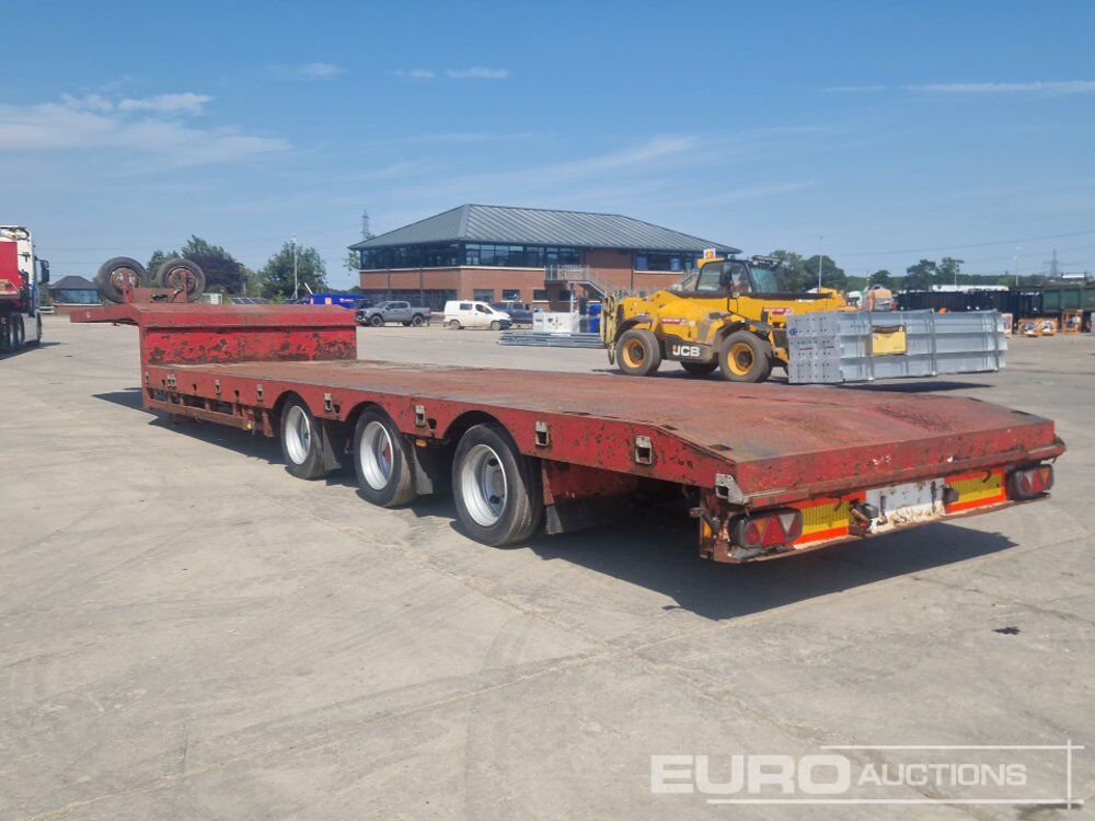 TSR Tri Axle Extendable Stepframe Low Loader Trailer, Out Riggers, Rear Steer, Winch (Plating Certificate Available) - Semi-trailer flatbed: gambar 3 TSR Tri Axle Extendable Stepframe Low Loader Trailer, Out Riggers, Rear Steer, Winch (Plating Certificate Available) - Semi-trailer flatbed: gambar 3