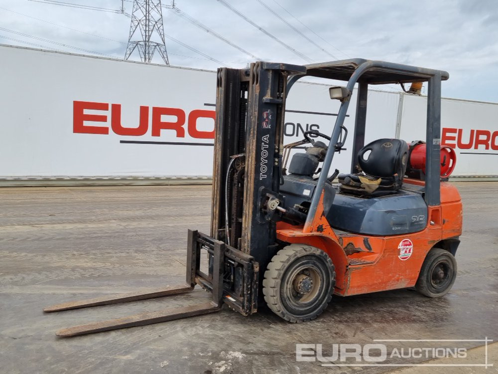 Toyota 42-7FGF25 - Forklift: gambar 1 Toyota 42-7FGF25 - Forklift: gambar 1
