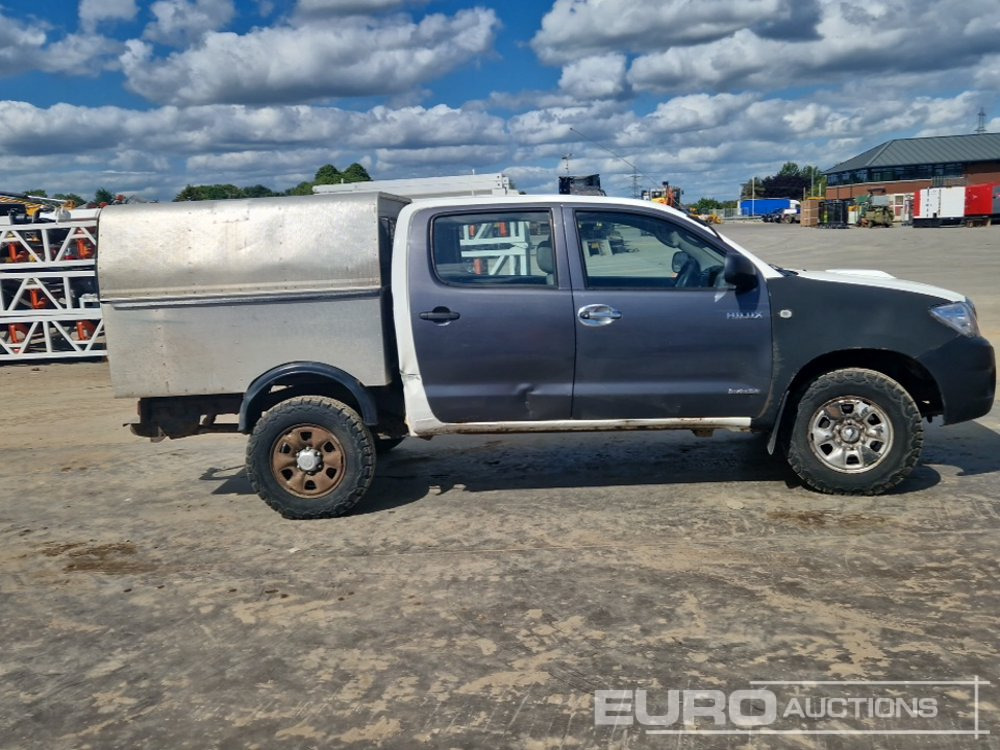 Truk pikap Toyota Hilux: gambar 6