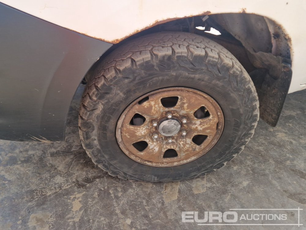 Truk pikap Toyota Hilux: gambar 9