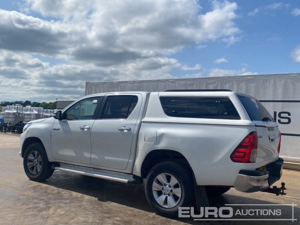 Toyota Hilux Icon - Truk pikap: gambar 3 Toyota Hilux Icon - Truk pikap: gambar 3